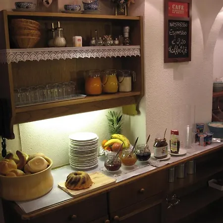 Guest house Fruehstueckspension & Faednerspitze Galtuer