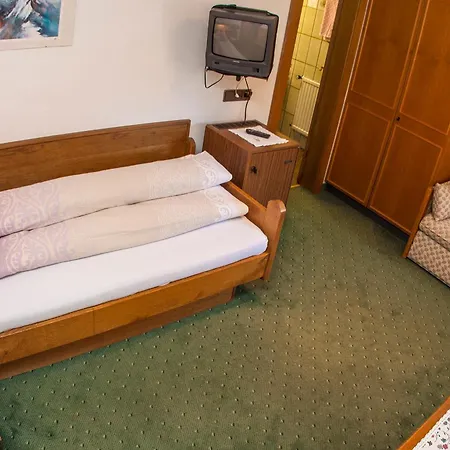 Frühstückspension&ferienhaus Fädnerspitze 3*